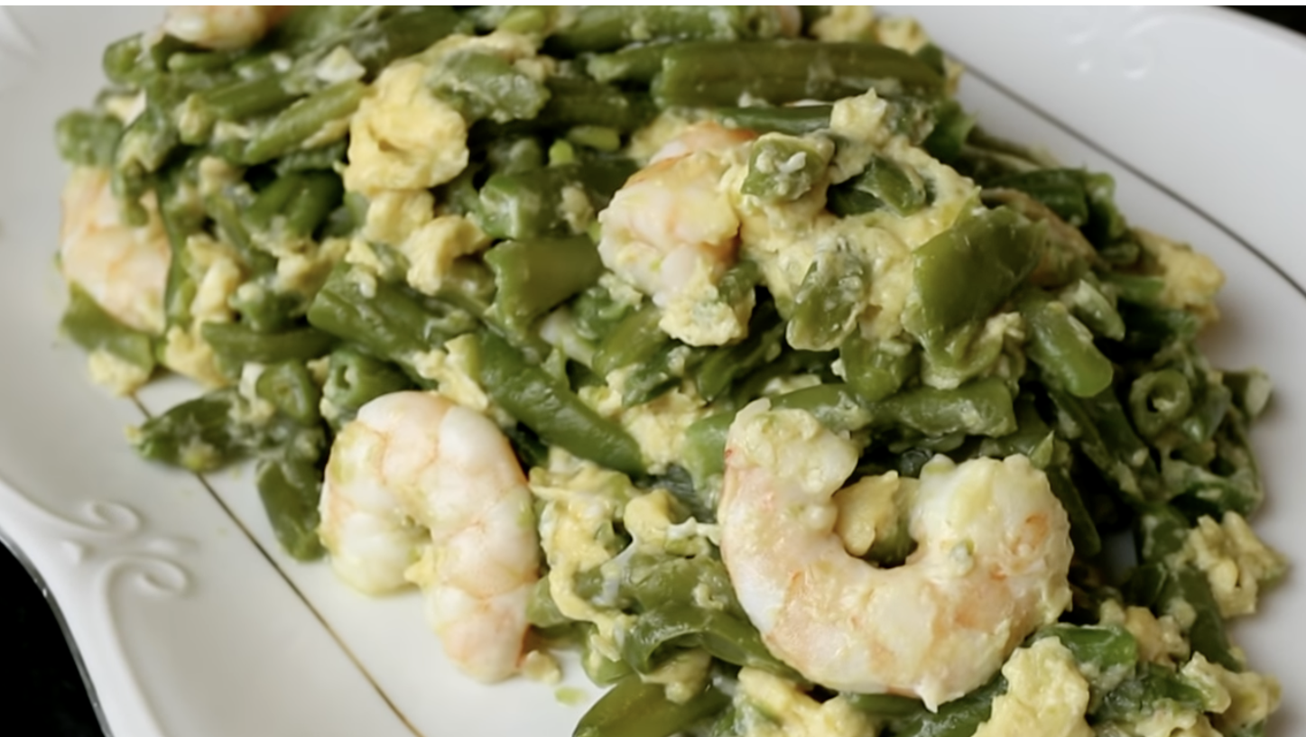 Revuelto de judías verdes y langostinos